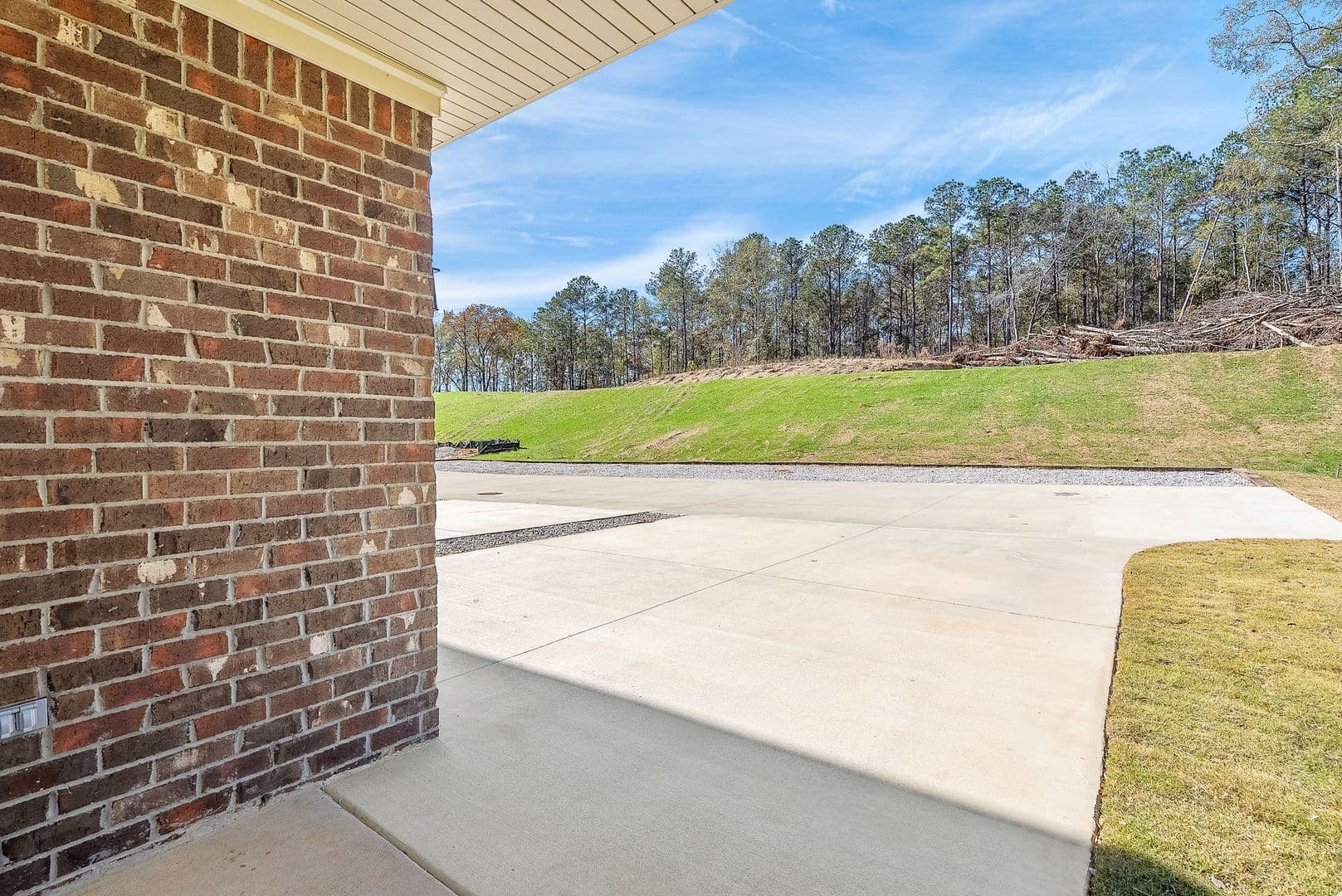 Auburn Apartment: Downs Way