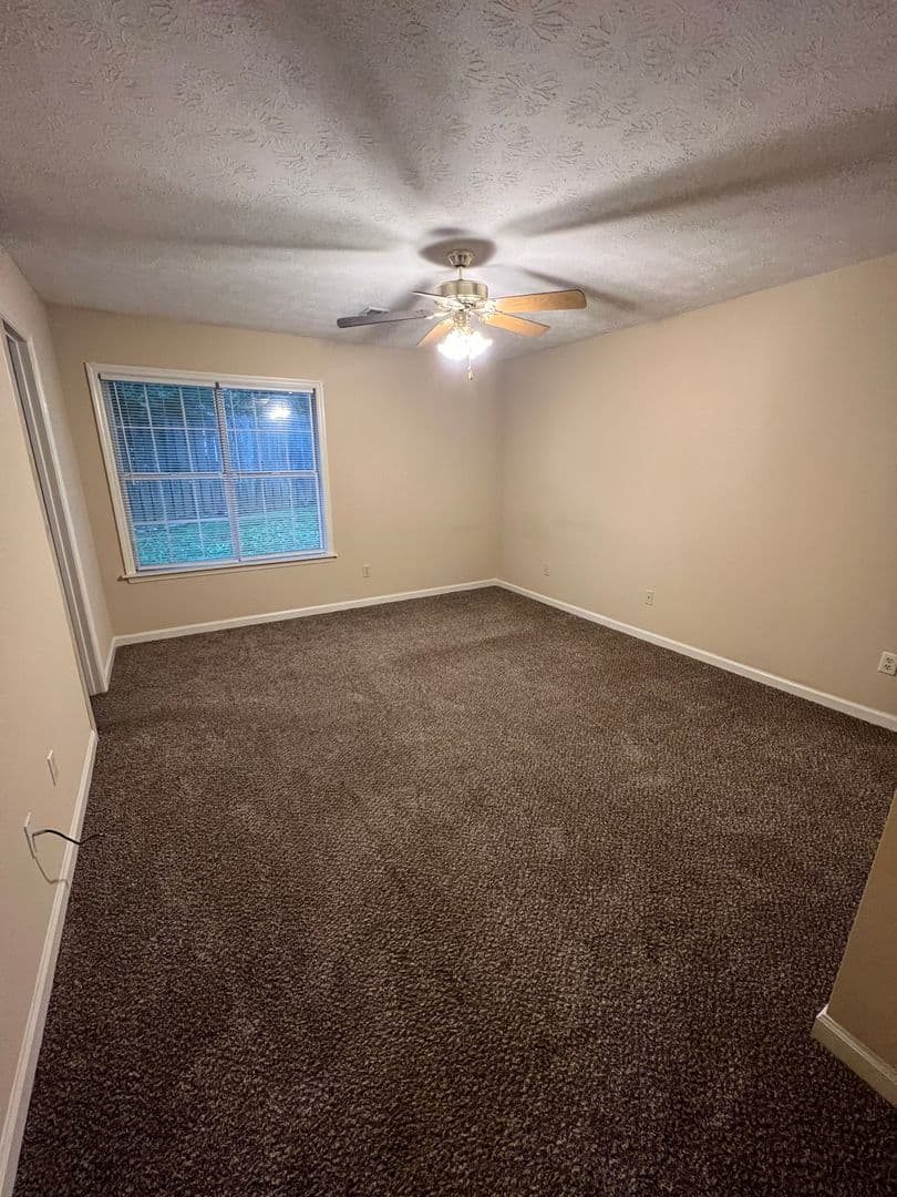 Auburn House: 136 Halal Court