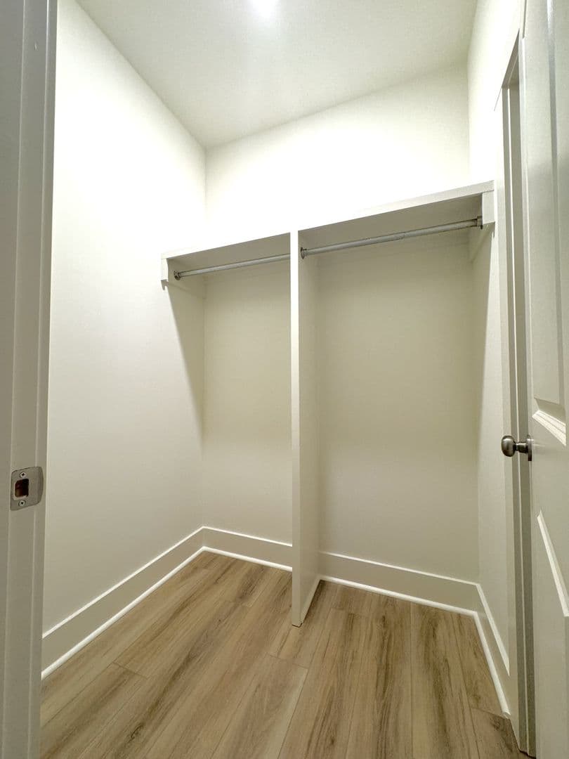Auburn House: 1112 Runningvine Lane