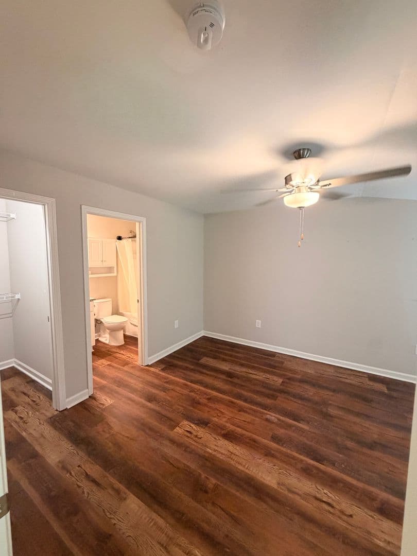 Auburn House: 1571 Saugahatchee Rd