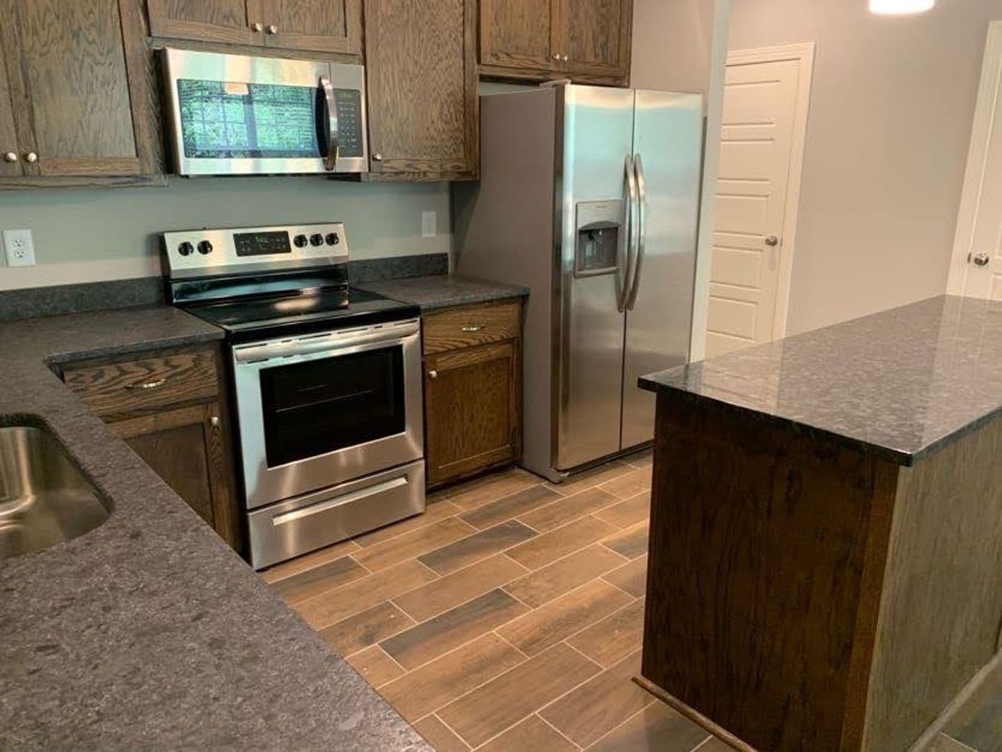Auburn House: 1999 Downs Way - Unit C