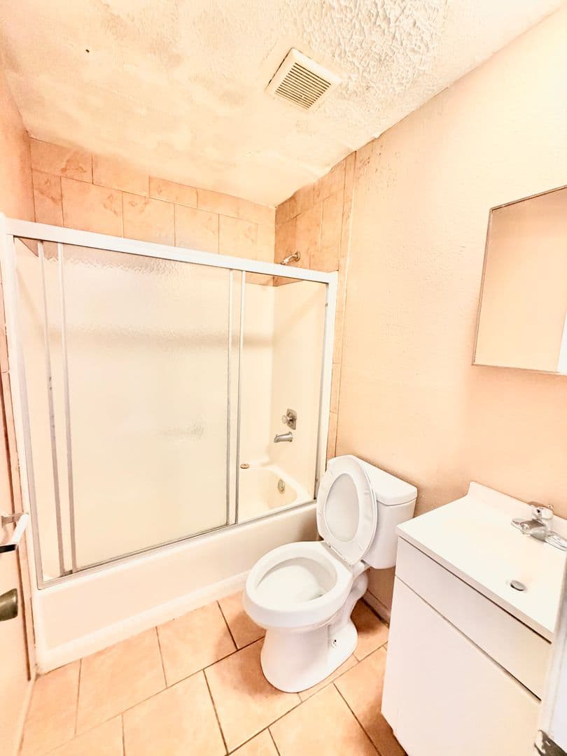 Auburn Apartment: 449 N Ross St