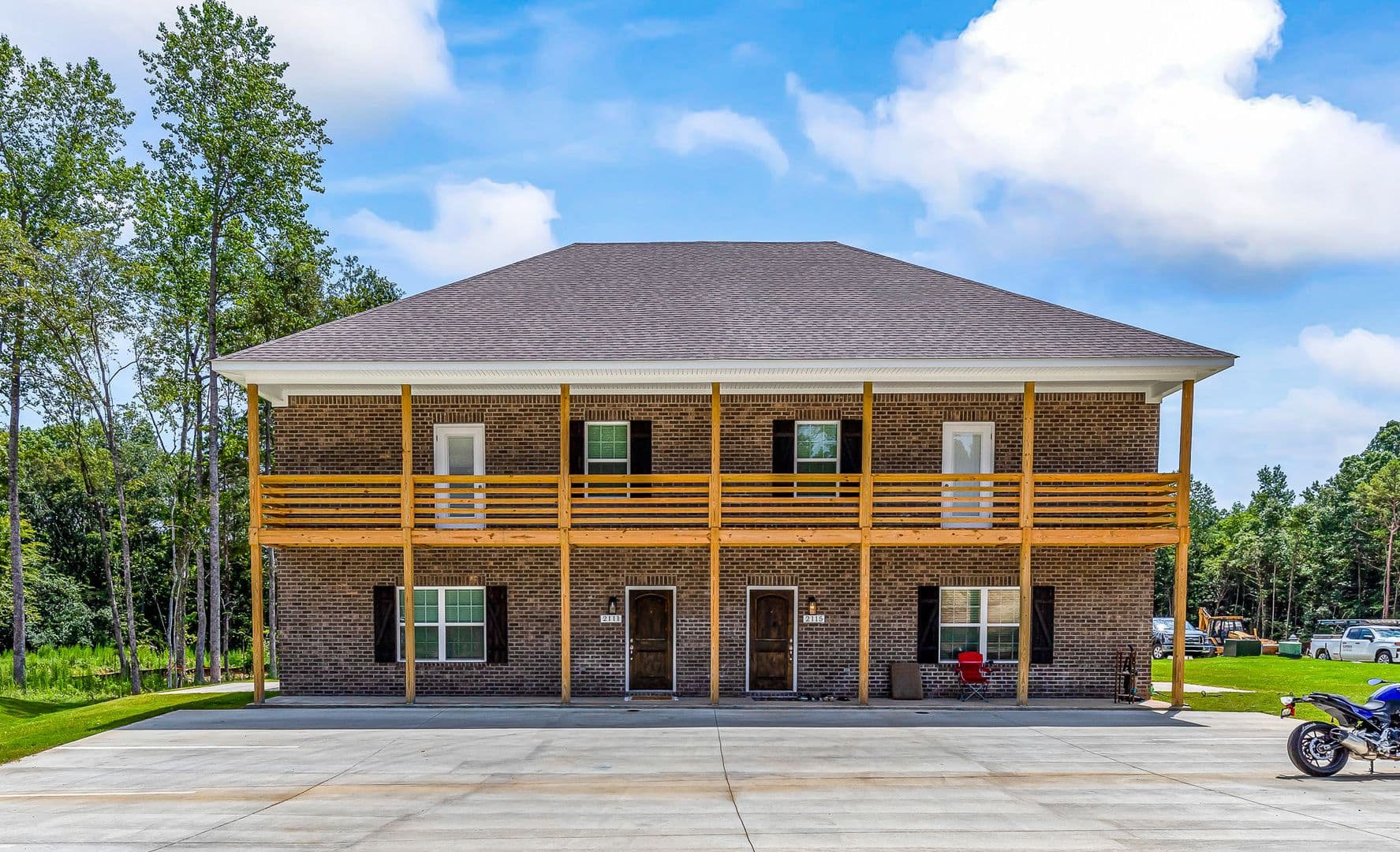 Auburn Apartment: Downs Way
