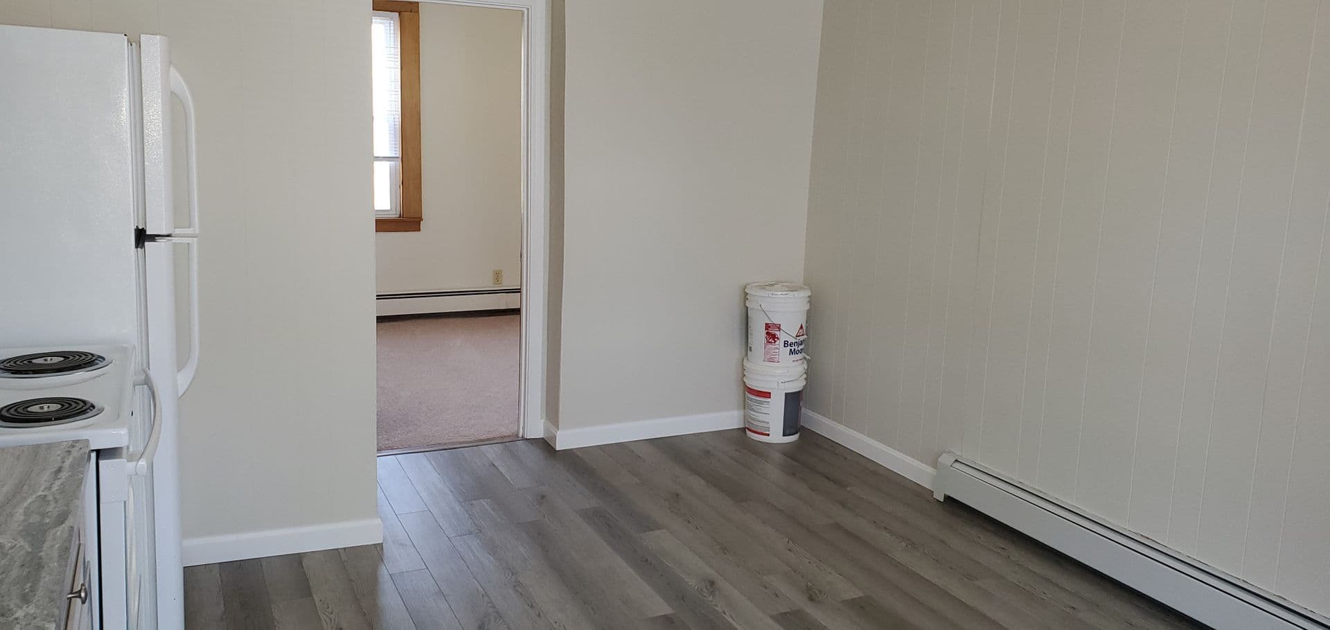 Uxbridge Apartment: 12 Cross St.