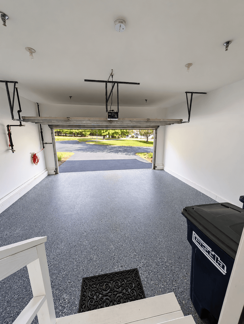 Northbridge House: 204 Sand Trap Court