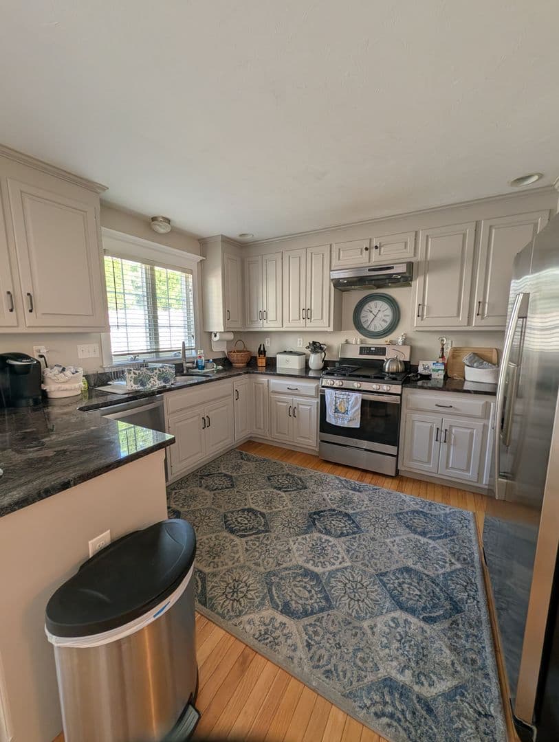 Whitinsville House: 27 Edmonds Circle