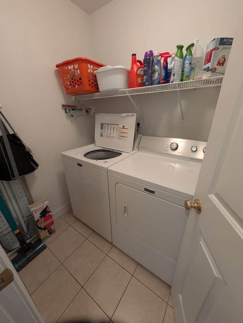 Whitinsville House: 27 Edmonds Circle