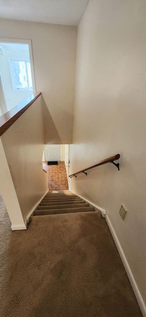 Worcester House: 12 Oakwood Lane