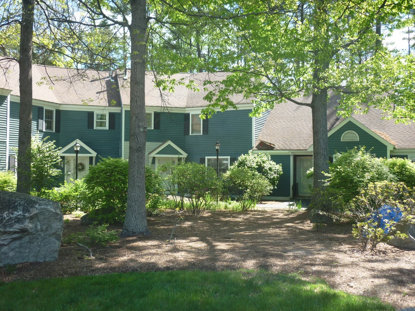 Whitinsville House: 36 Heritage Drive