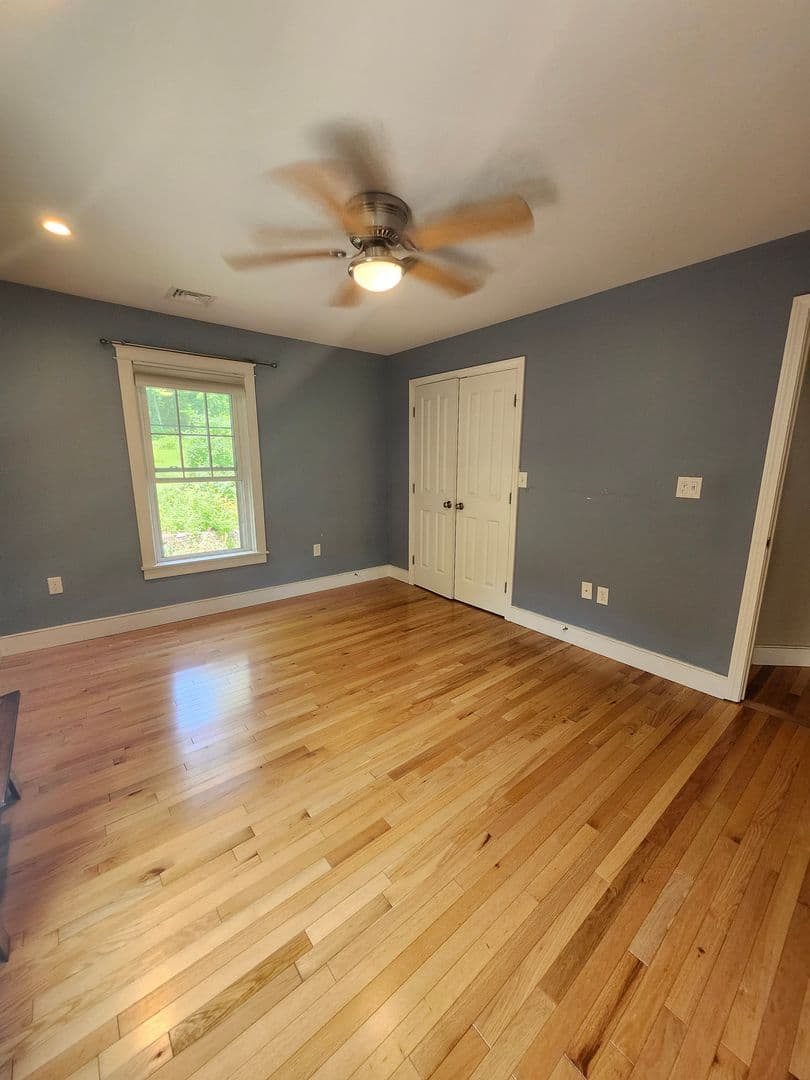 Douglas Apartment: 86 Gilboa Street
