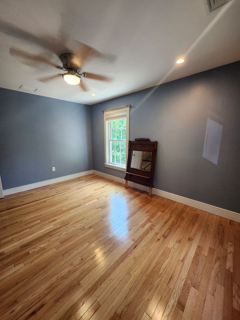 Douglas Apartment: 86 Gilboa Street