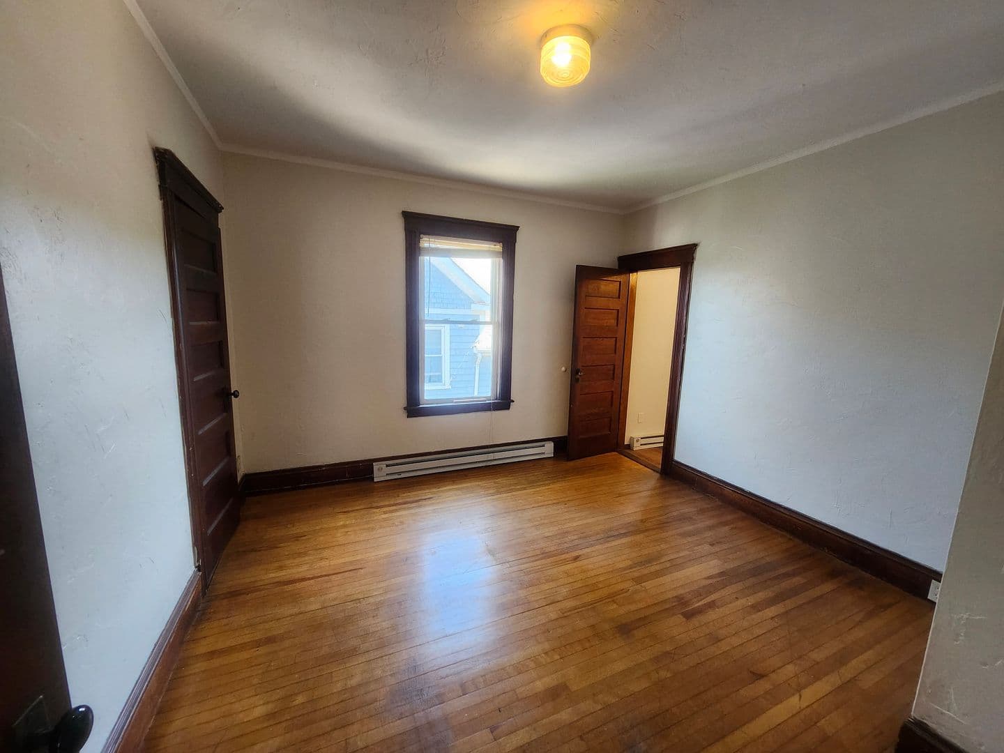 Worcester Apartment: 48 Everard St