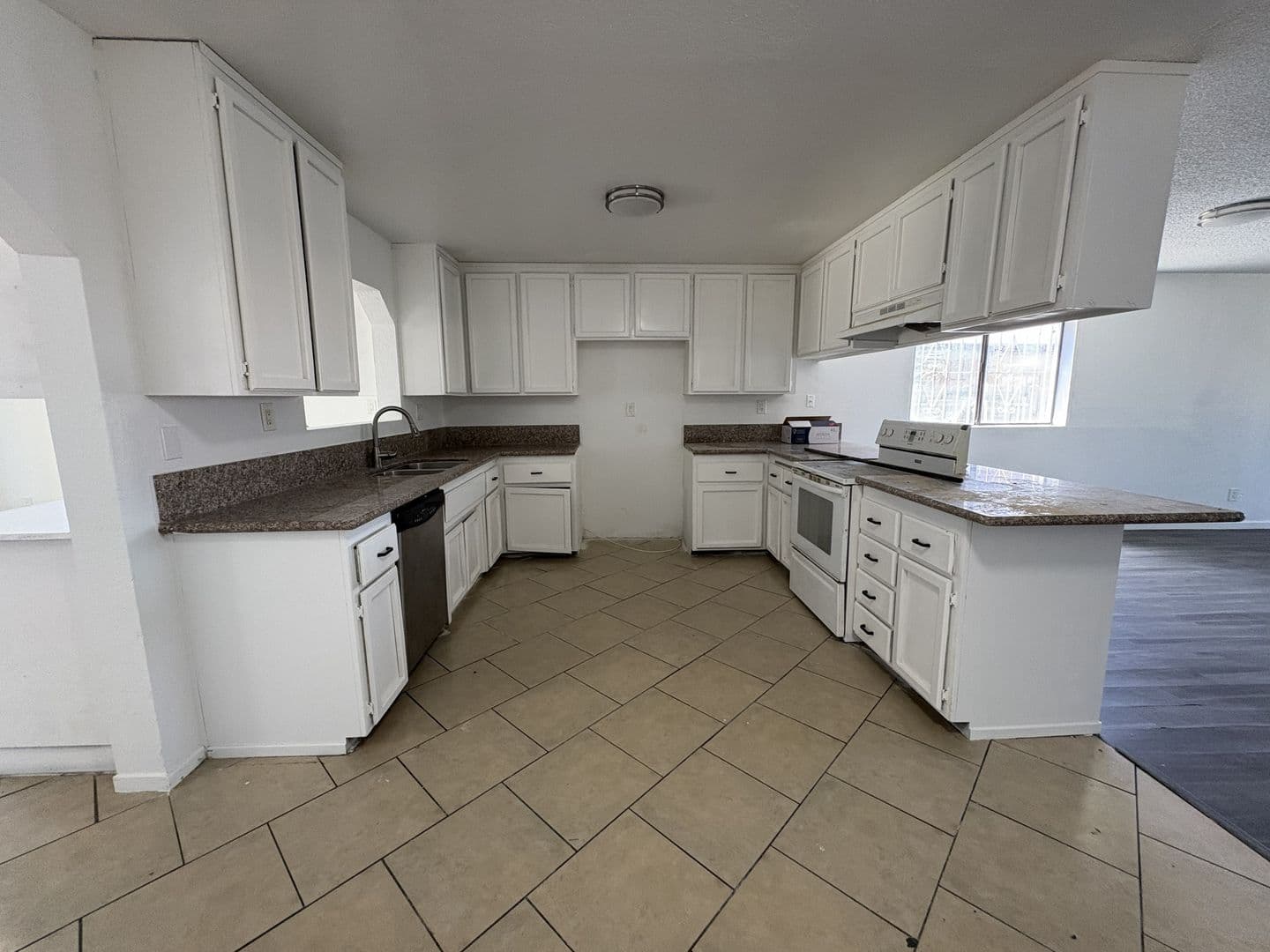 Sacramento House: 6313 Hermosa St