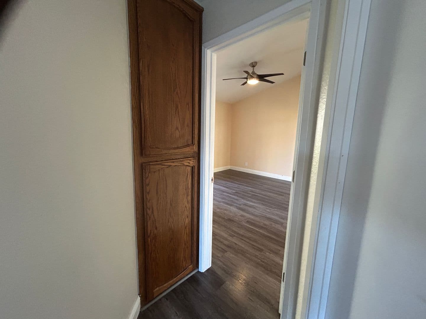 Elk Grove House: 9493 Whithorn Ct