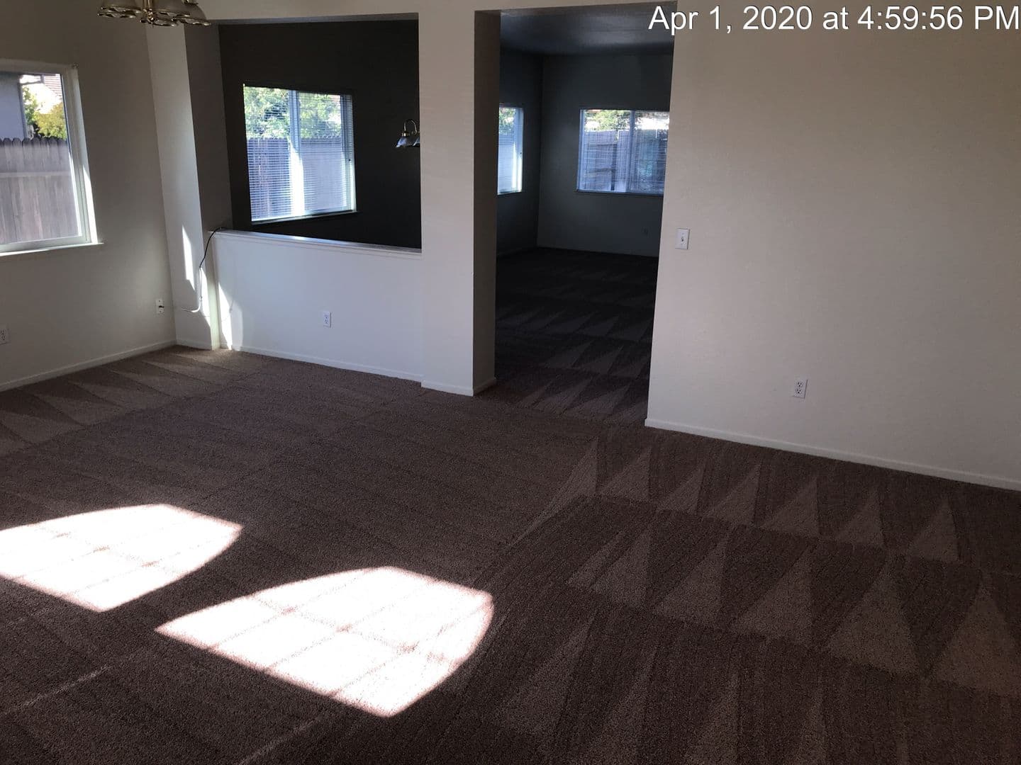 Sacramento House: 10 Maccan Ct
