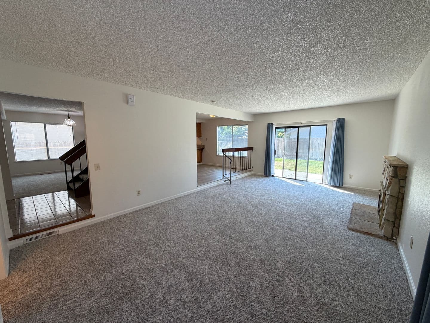 Sacramento House: 872 Shellwood Way