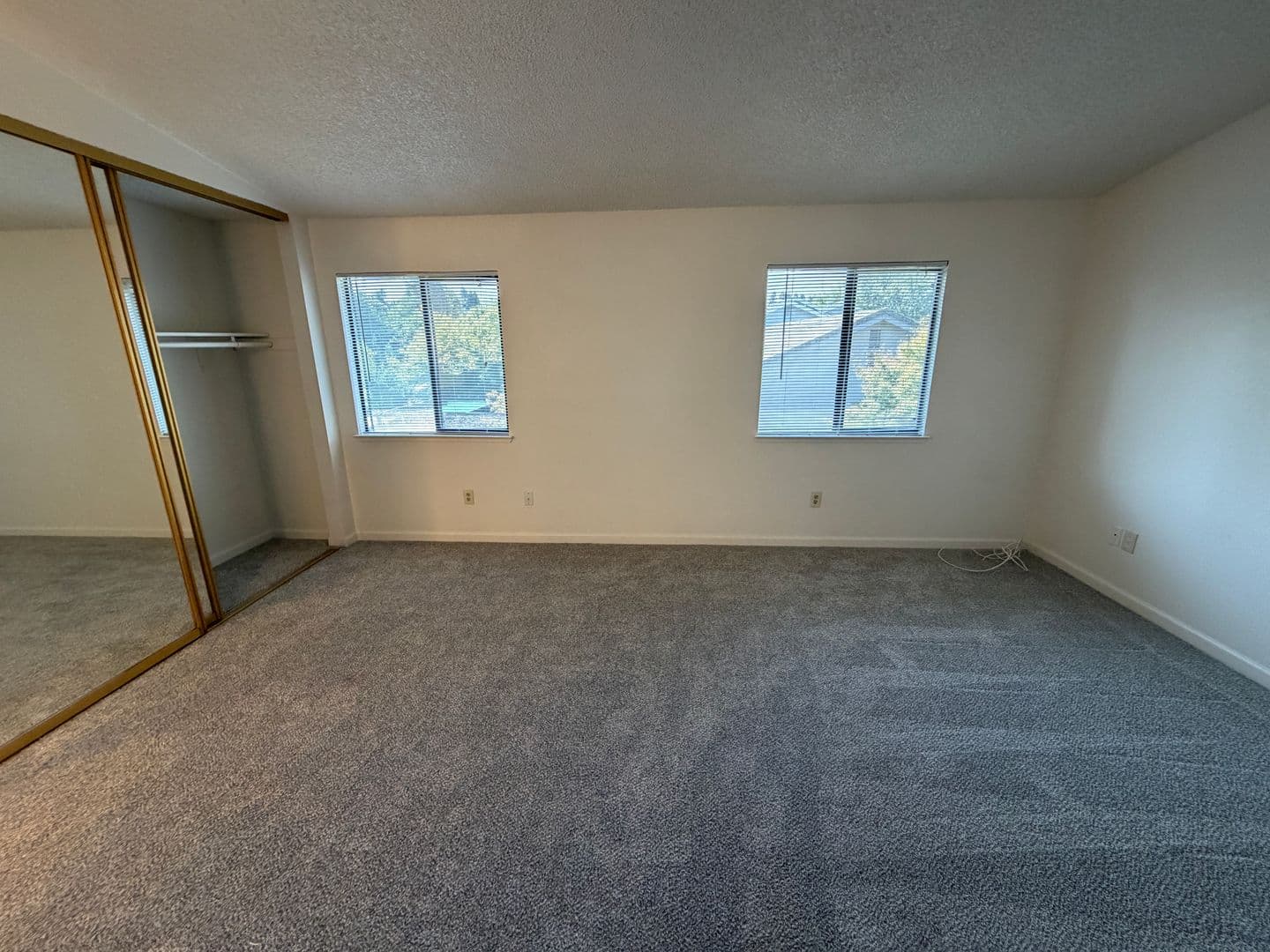 Sacramento House: 872 Shellwood Way