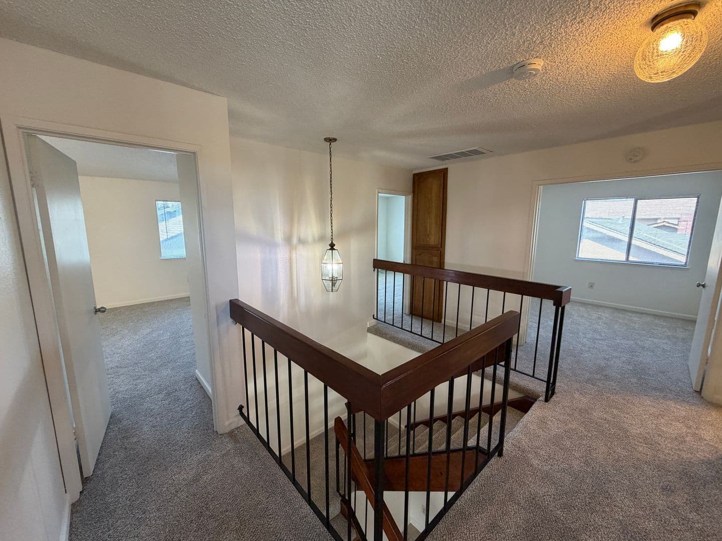 Sacramento House: 872 Shellwood Way