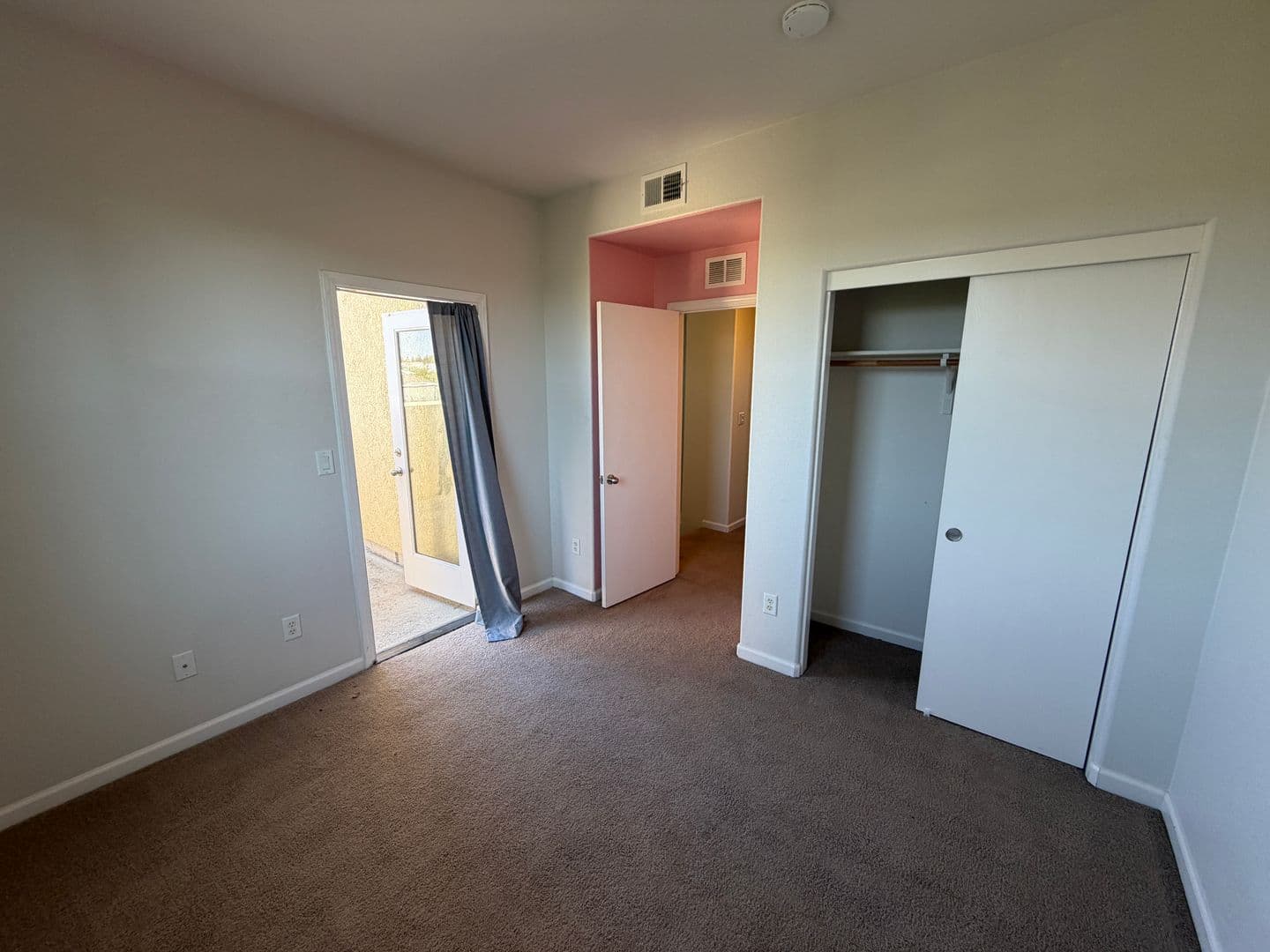 Rancho Cordova Townhome: 10847 Wraysbury Way