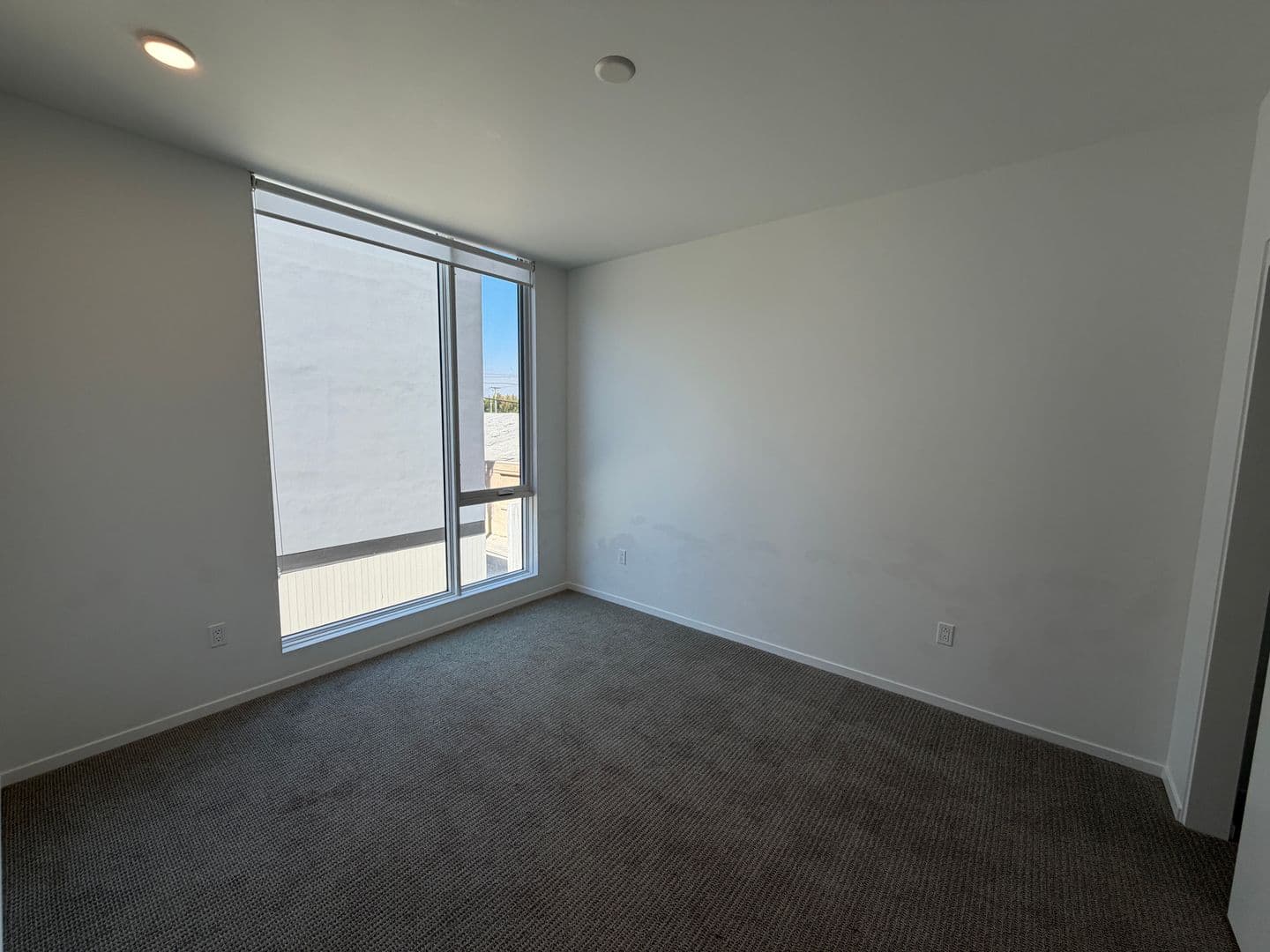 Sacramento Multiplex: 2419 Binnen Ln