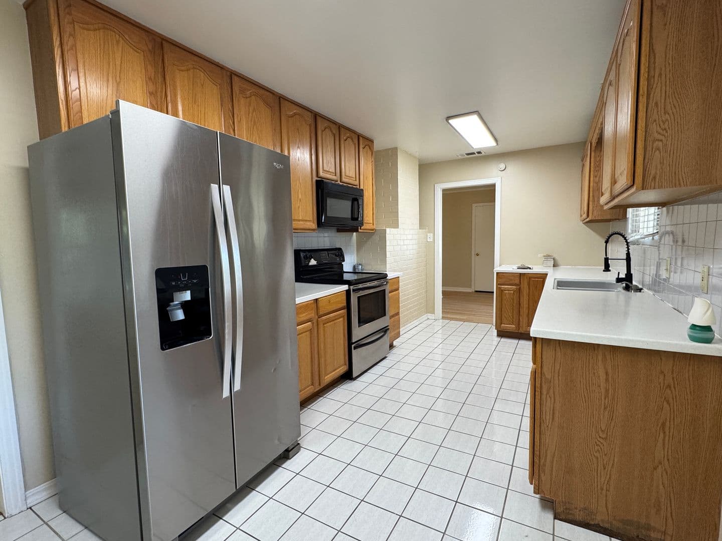 Stockton House: 1220 W Benjamin Holt Dr