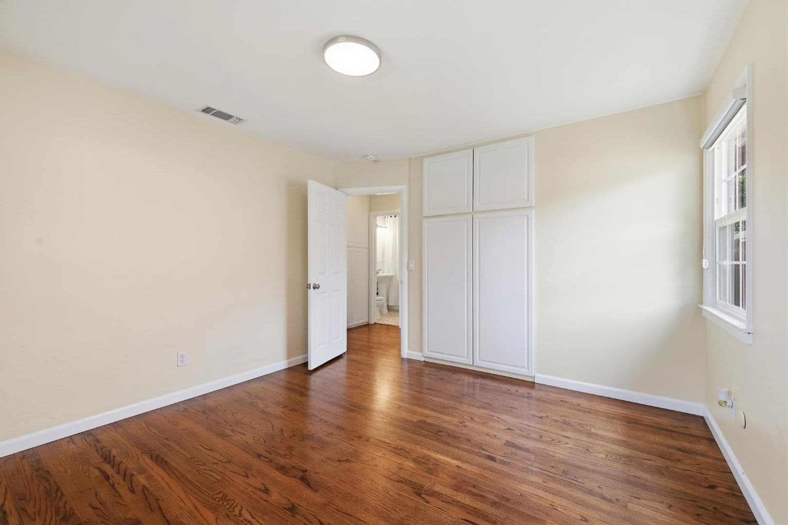 Elk Grove House: 8954 Truman St