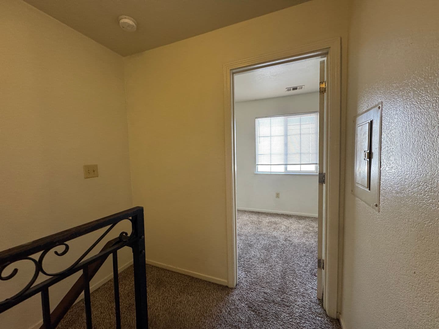 Stockton Apartment: 8626 Acapulco Way