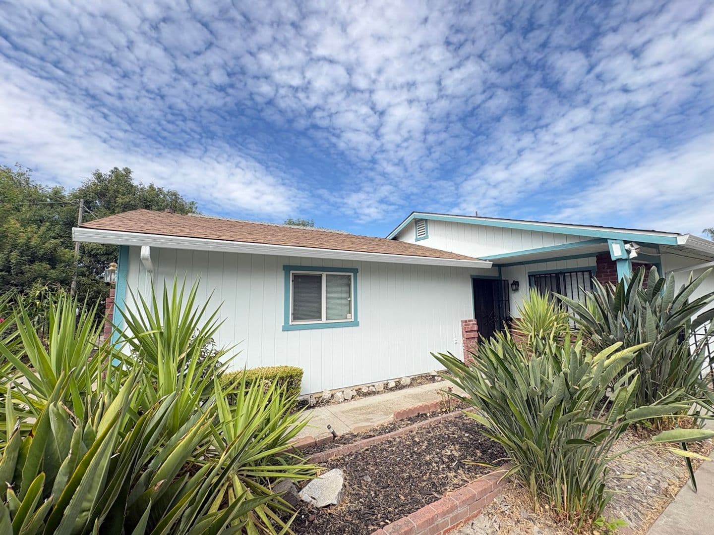Stockton House: 1025 E 9th St
