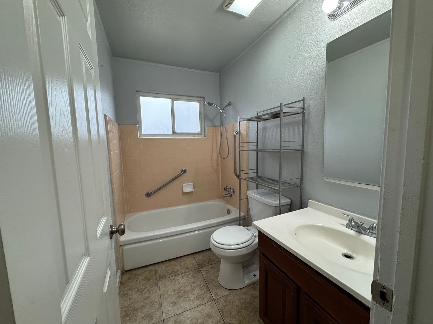 Stockton House: 714 E Longview Ave