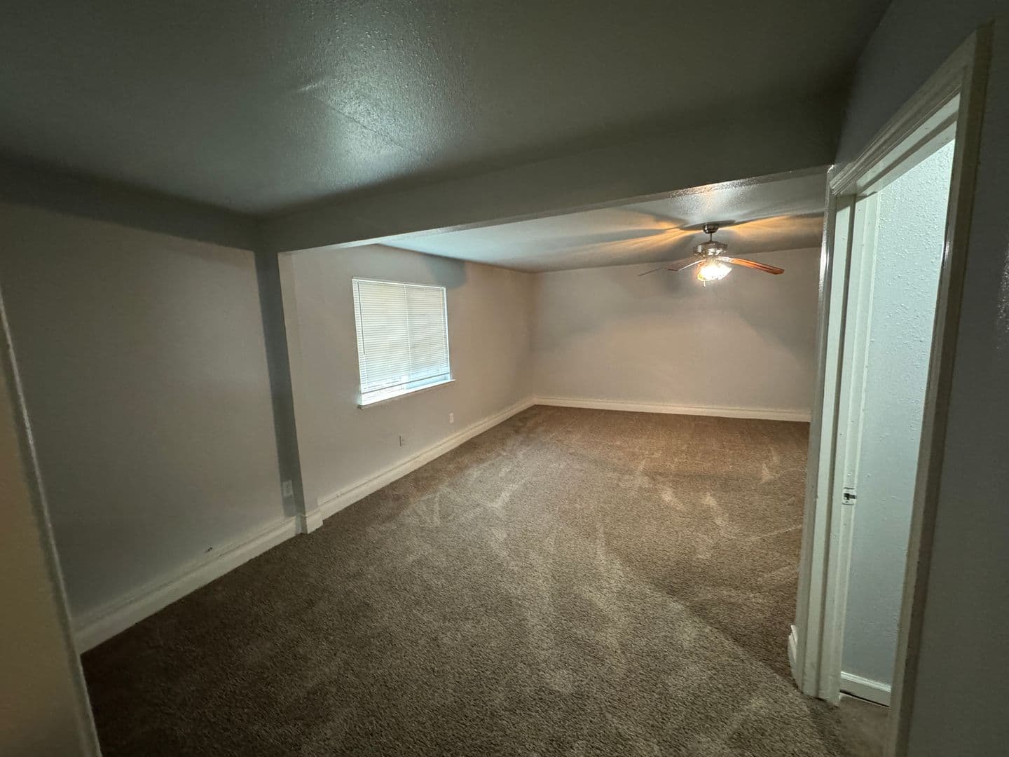 Stockton House: 714 E Longview Ave