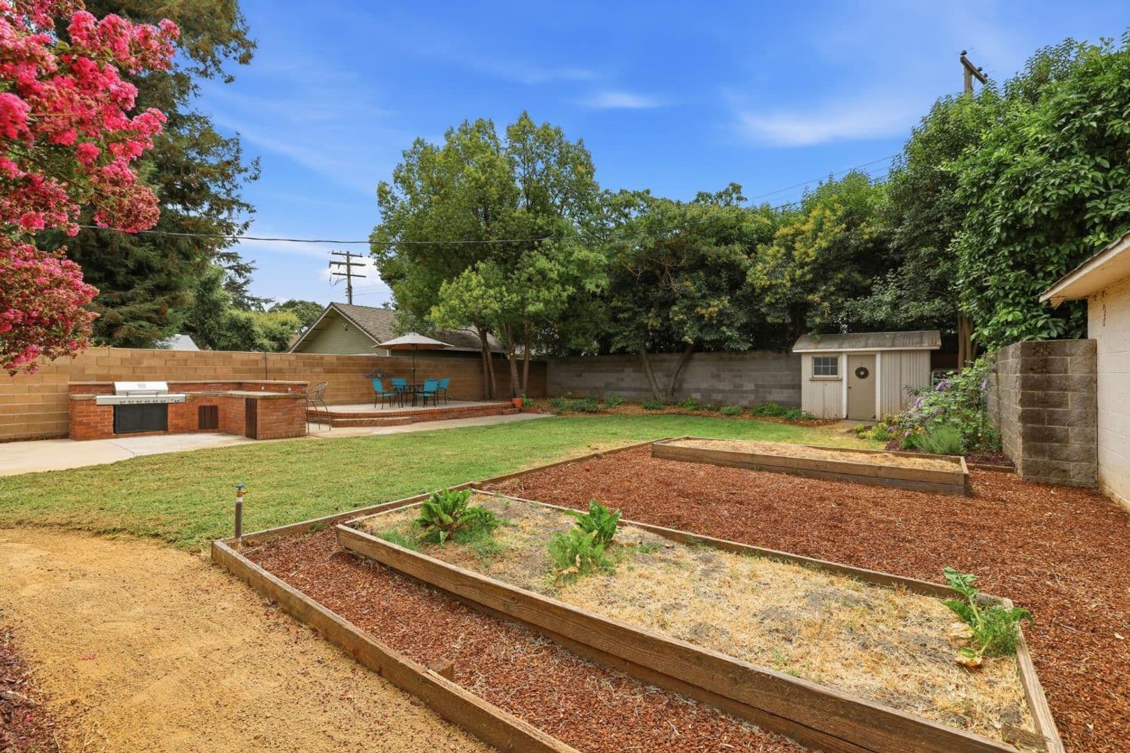 Elk Grove House: 8954 Truman St