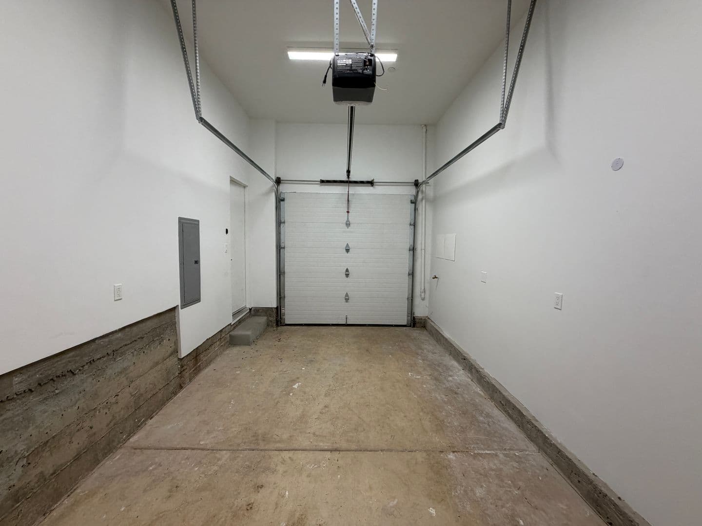 Sacramento Multiplex: 2419 Binnen Ln
