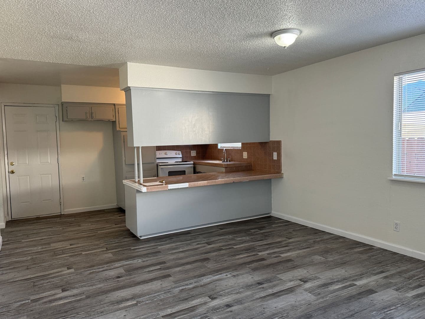 Stockton House: 309 Cordova Ln
