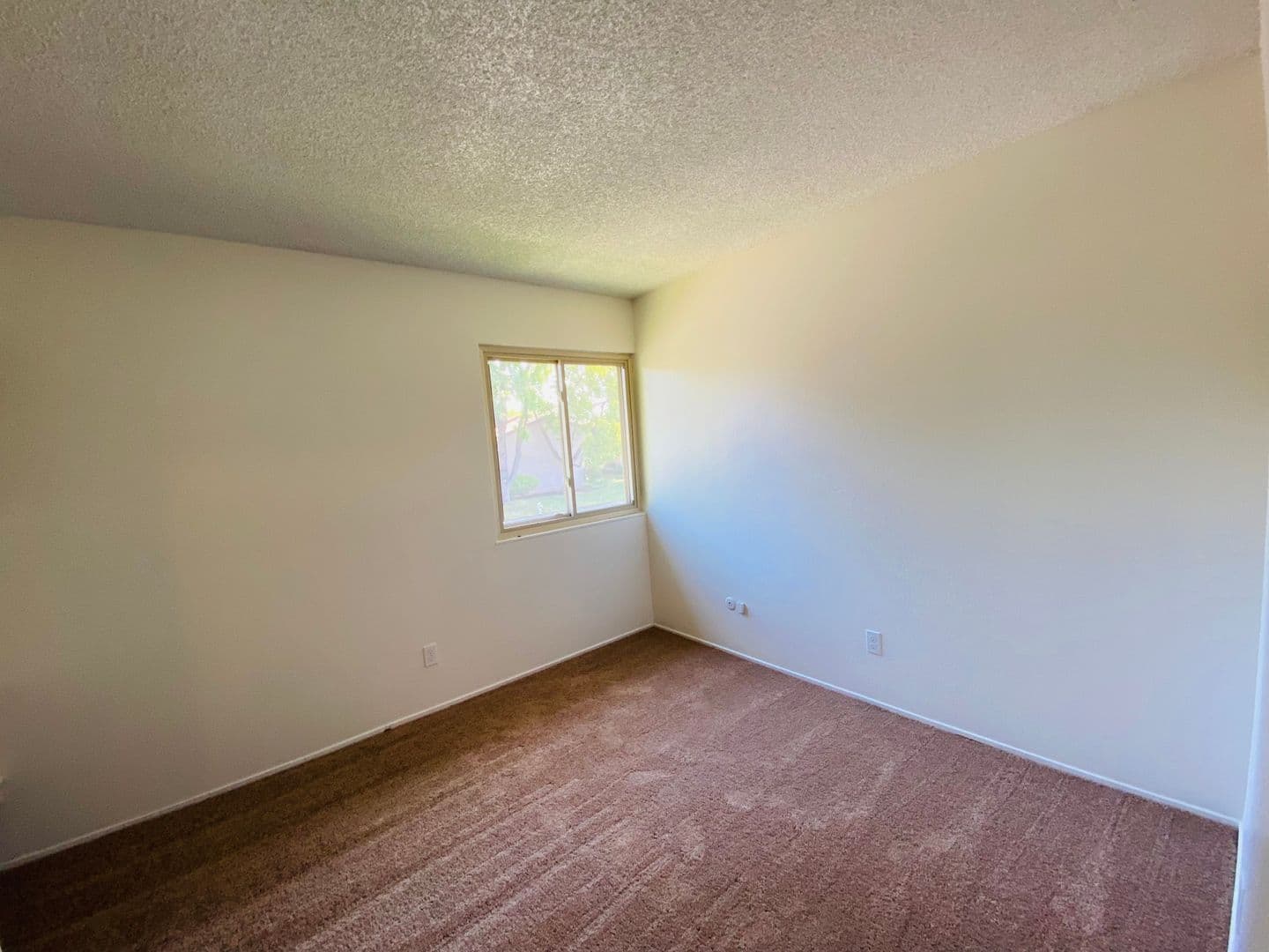 Sacramento Townhome: 8868 La Riviera Dr