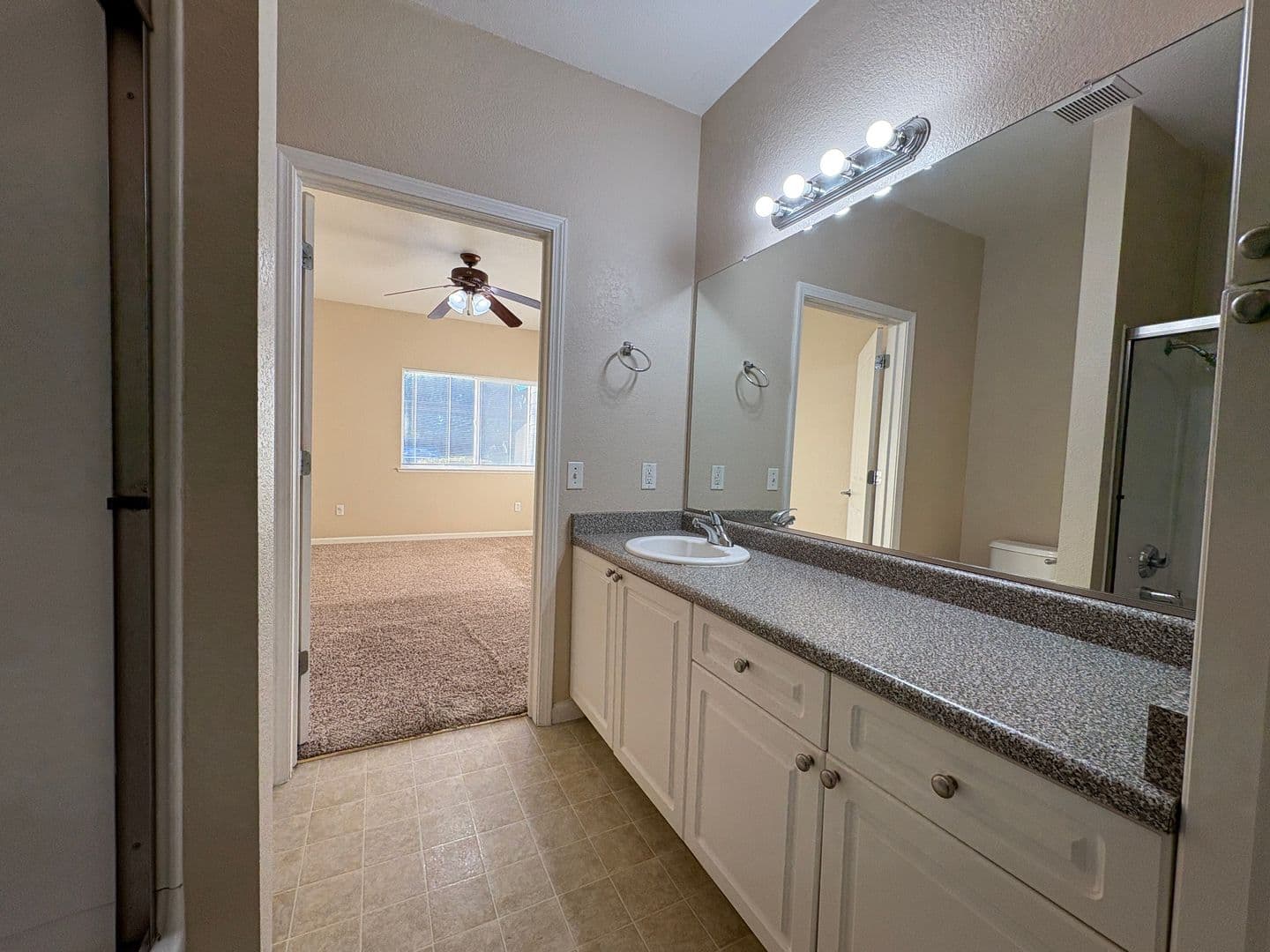 Stockton House: 8905 Davis Rd