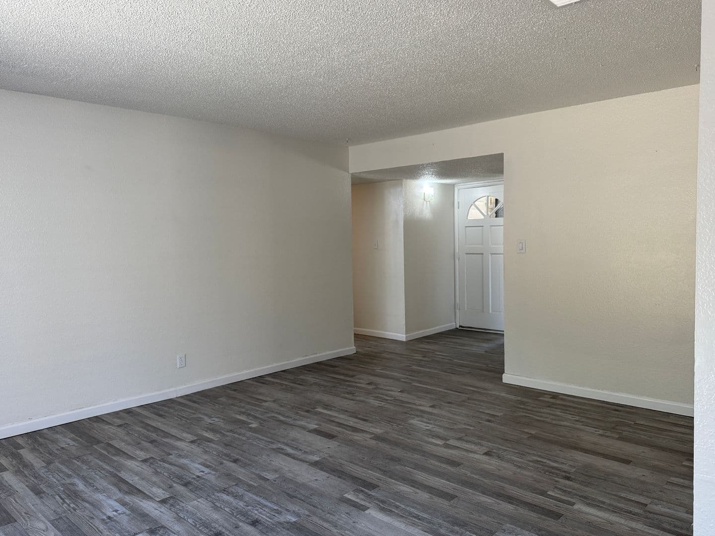 Stockton House: 309 Cordova Ln
