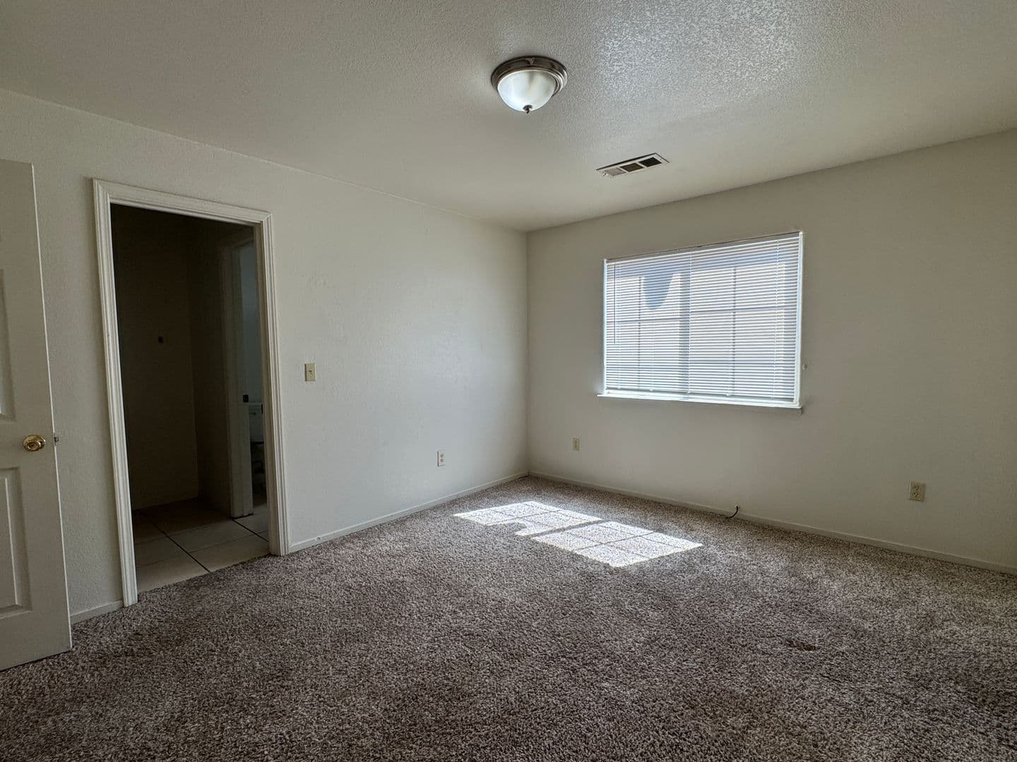 Stockton Apartment: 8626 Acapulco Way
