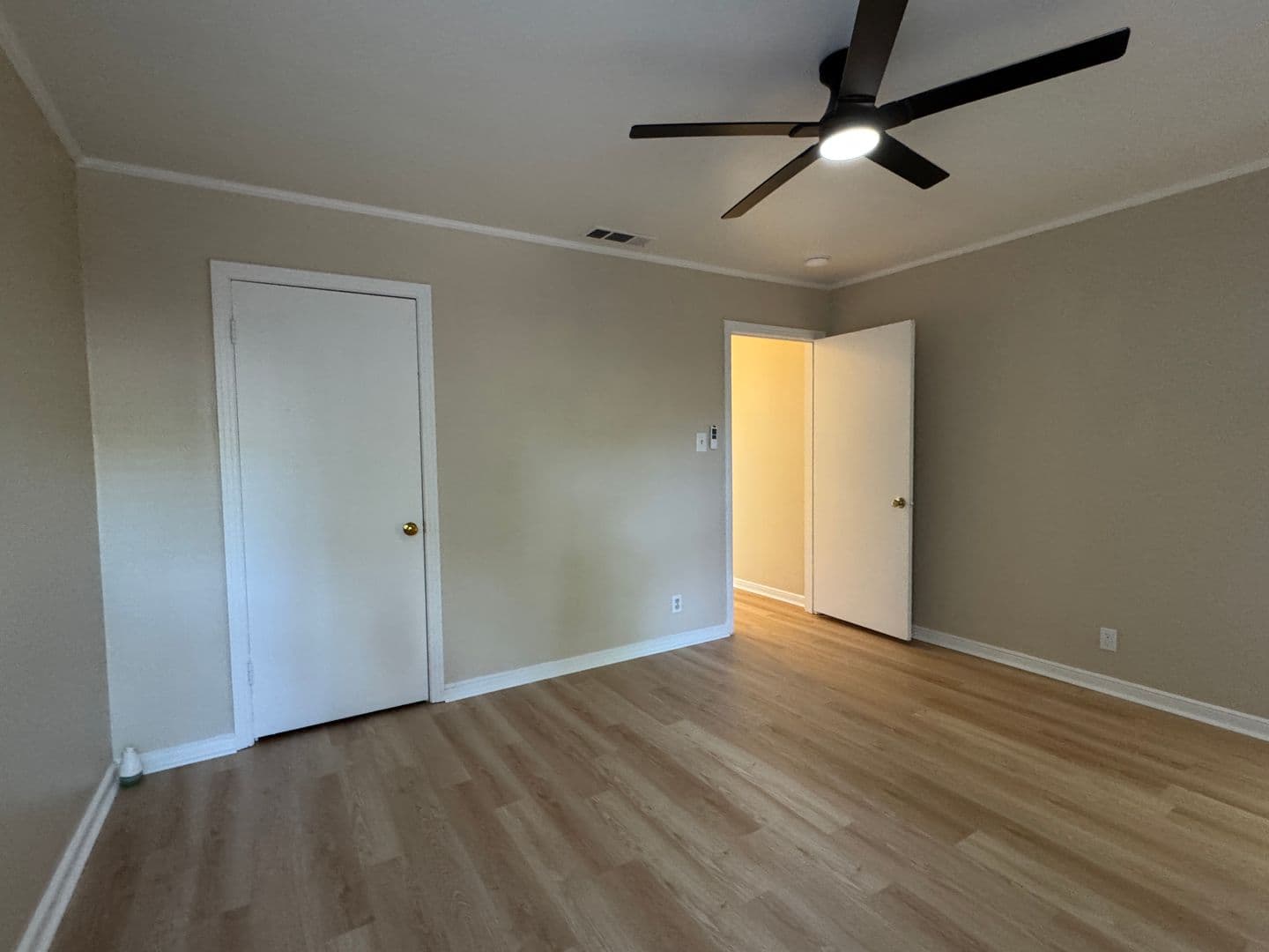 Stockton House: 1220 W Benjamin Holt Dr