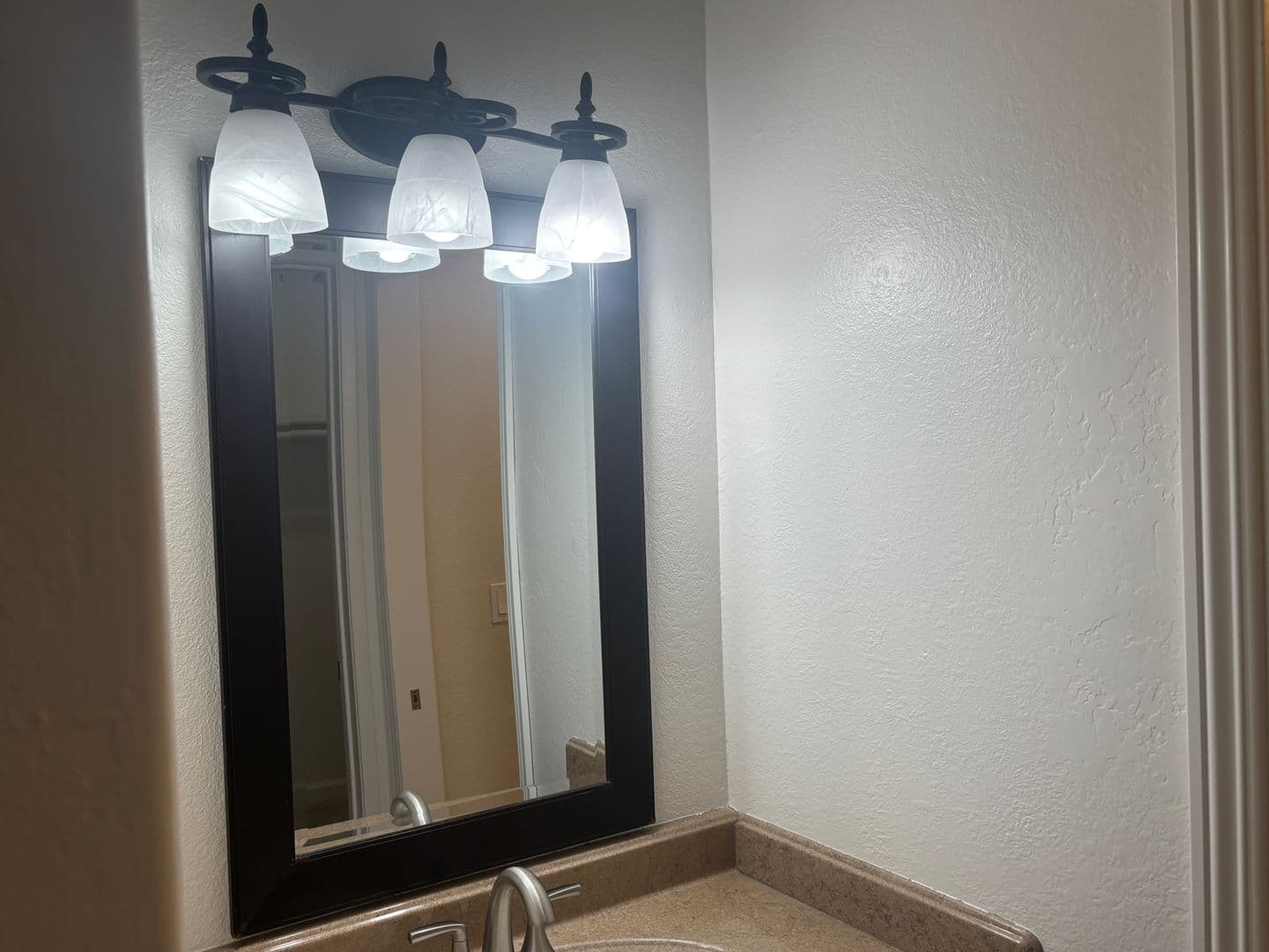 Sacramento House: 7530 Whisperwillow Dr