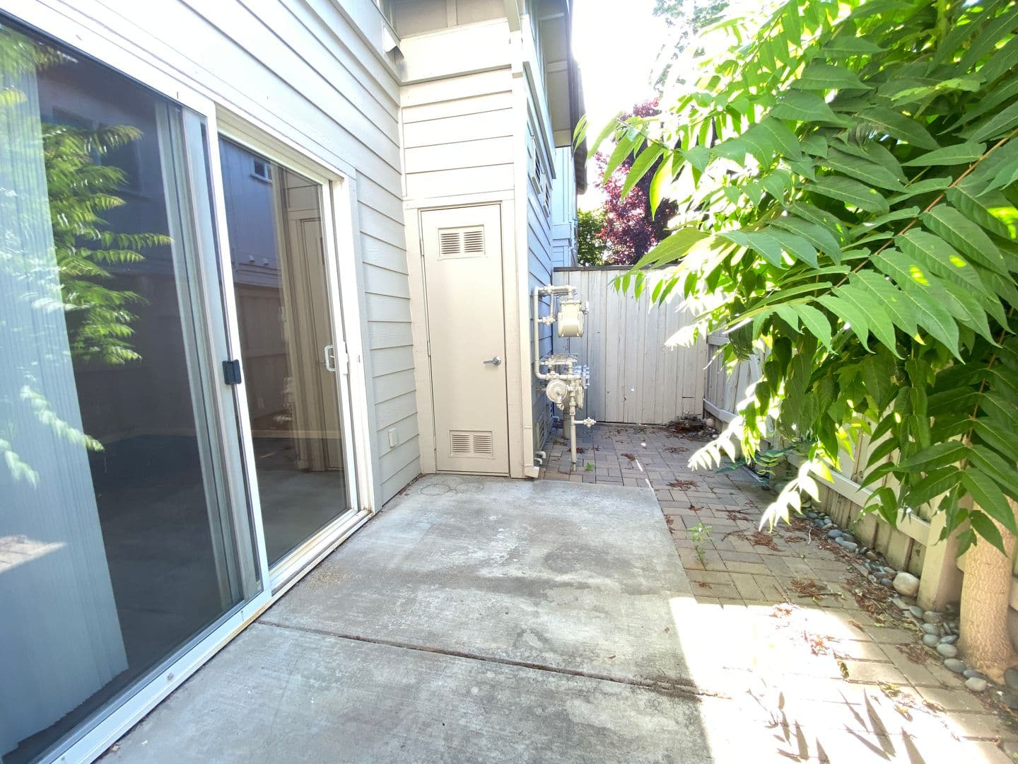 Stockton Condo: 8905 Davis Rd