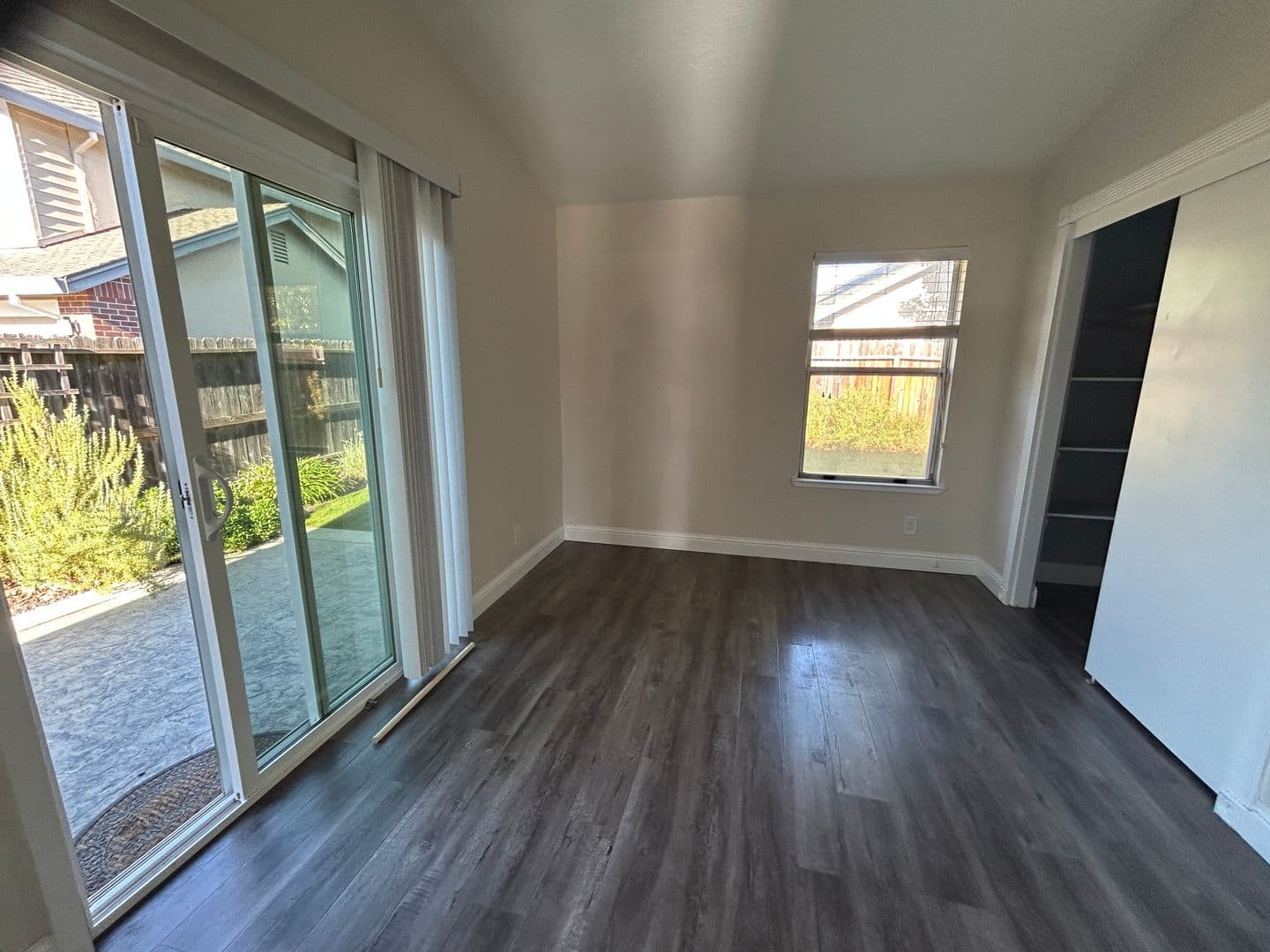 Elk Grove House: 9493 Whithorn Ct