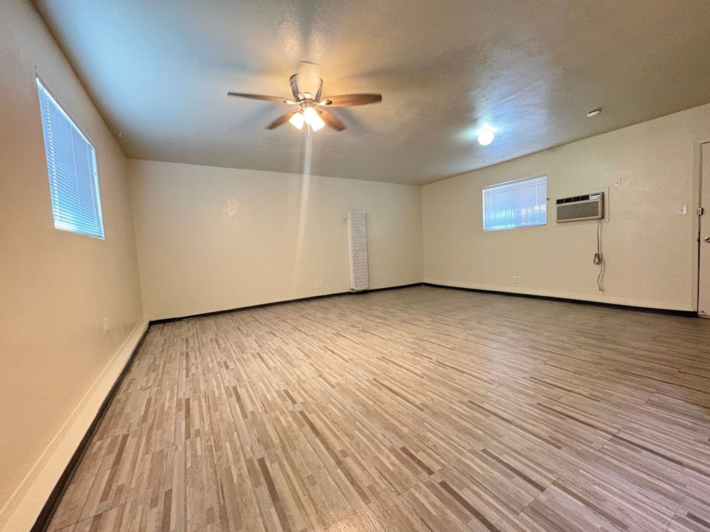 Stockton House: 1025 E 9th St