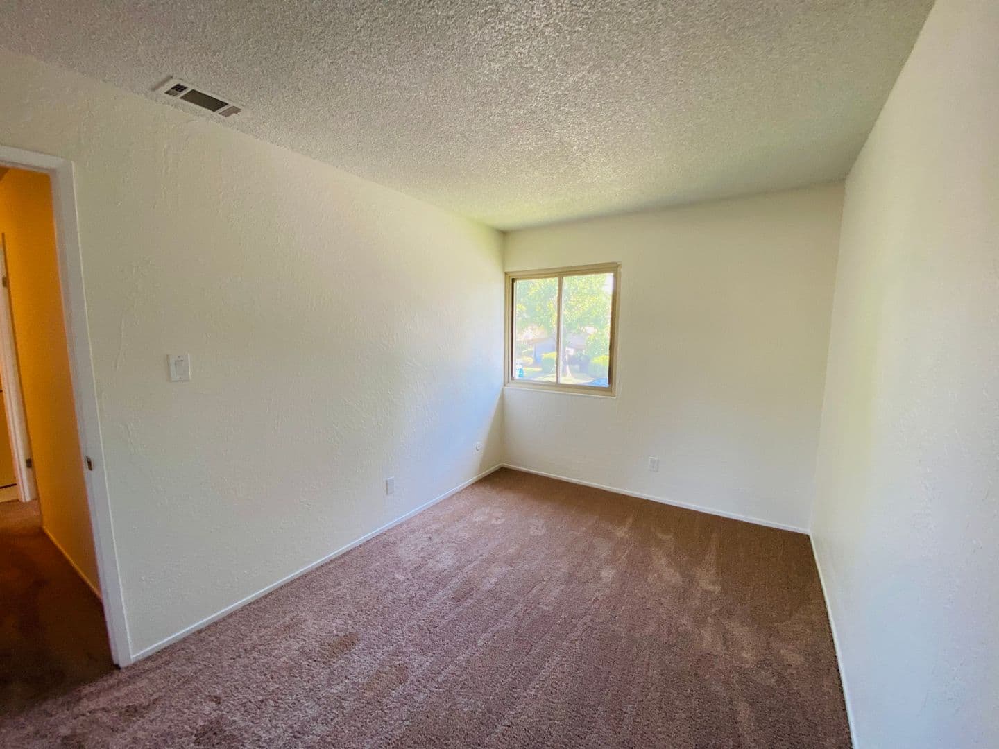 Sacramento Townhome: 8868 La Riviera Dr