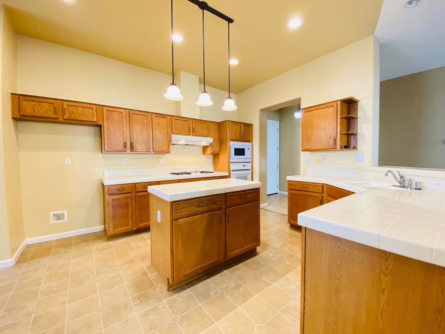 Elk Grove House: 9565 Stone Springs Dr