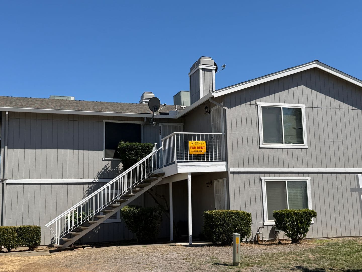Elk Grove Apartment: 8931, 8933, & 8935 Rancho Grande Ct
