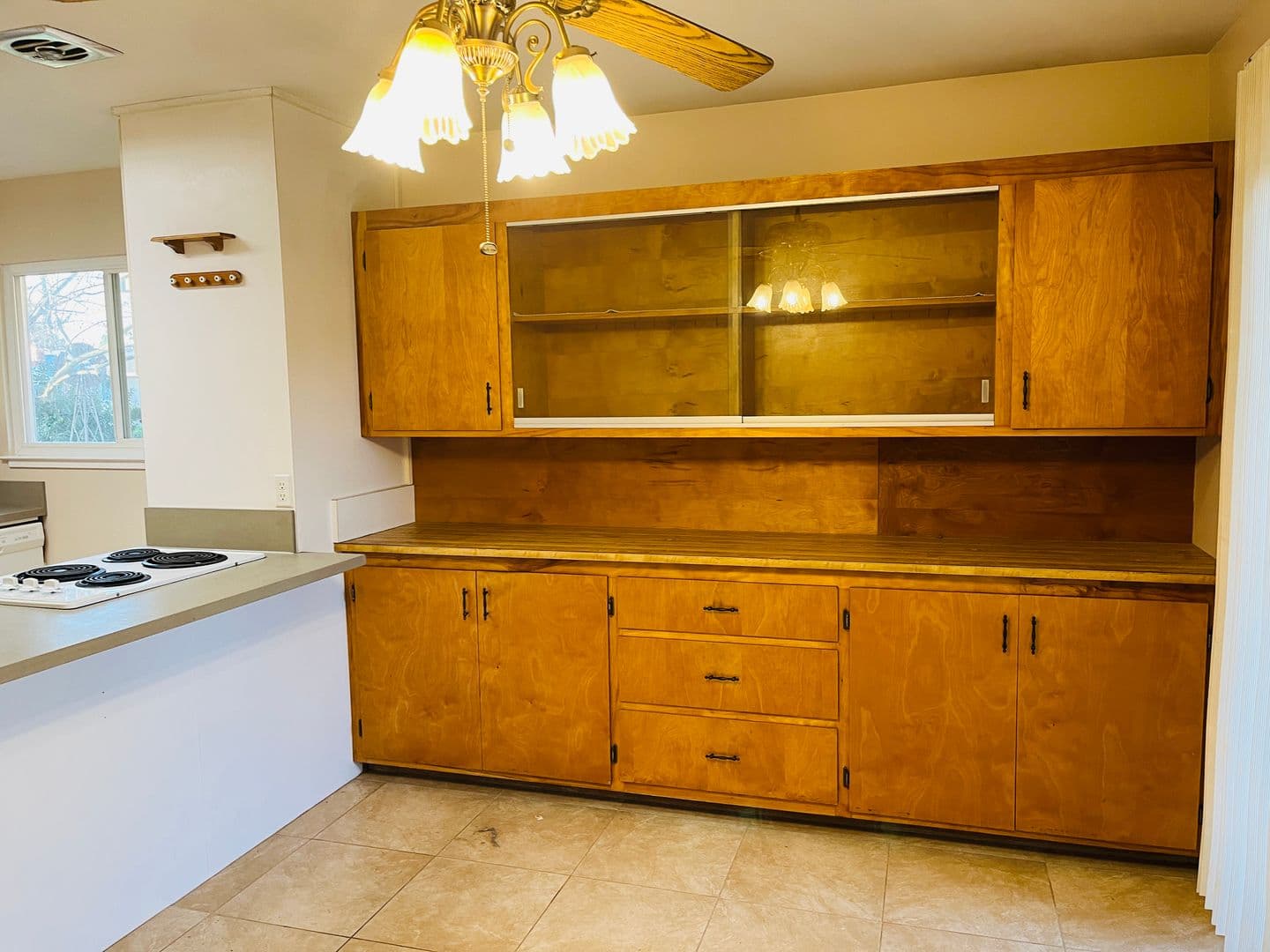 Elk Grove House: 9345 Emily St