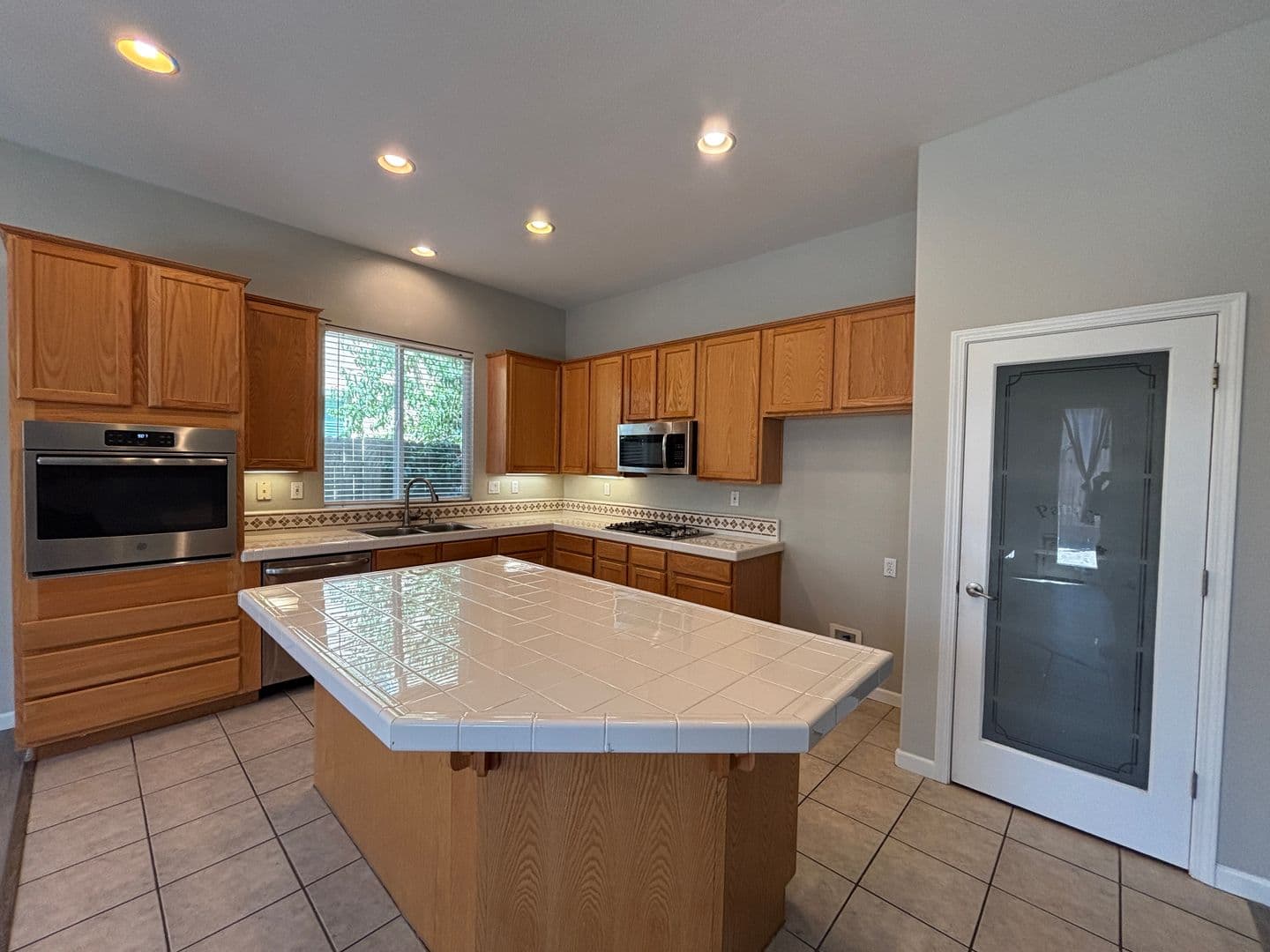 Elk Grove House: 9337 Oreo Ranch Cir