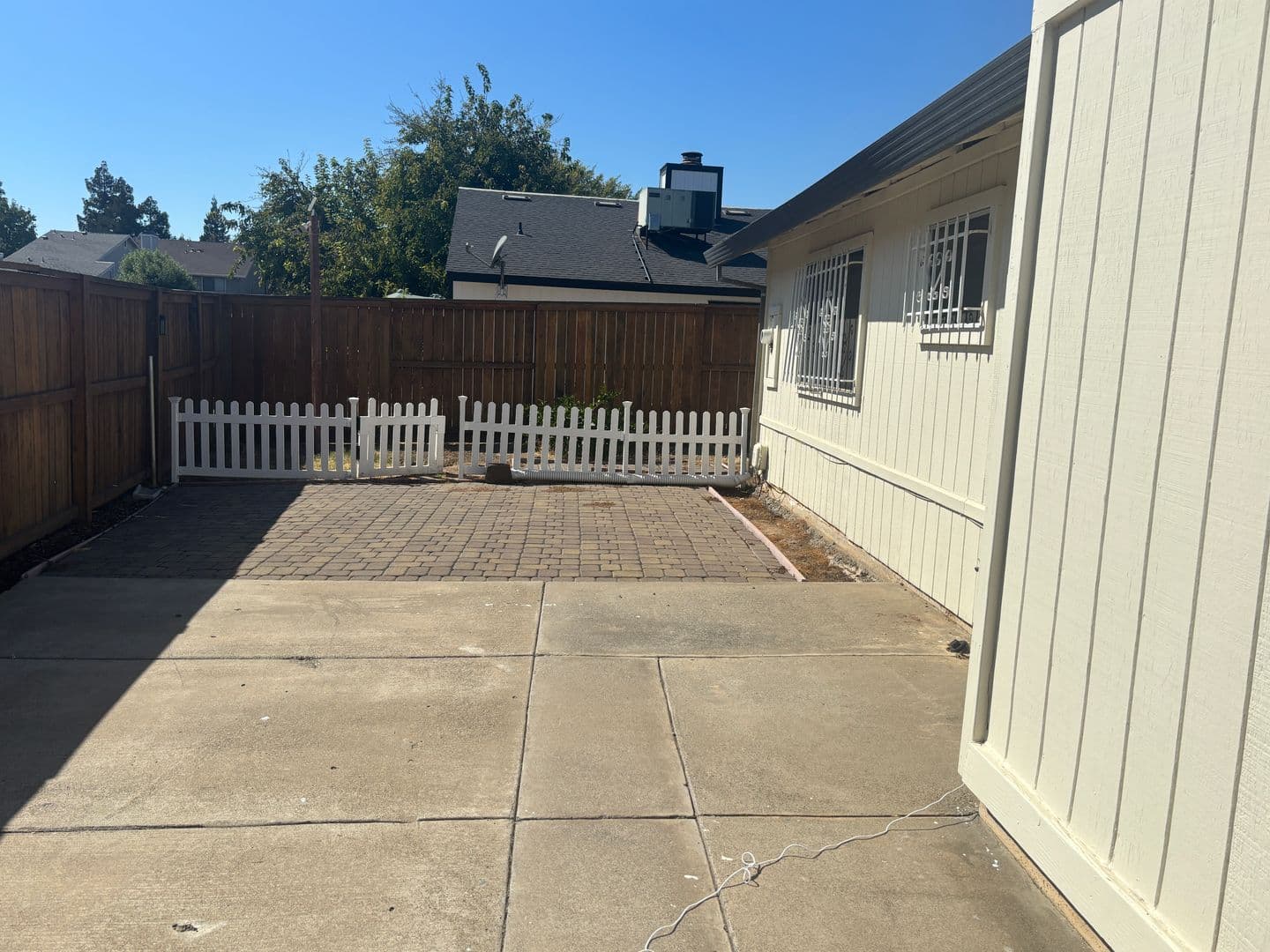 Sacramento House: 7530 Whisperwillow Dr