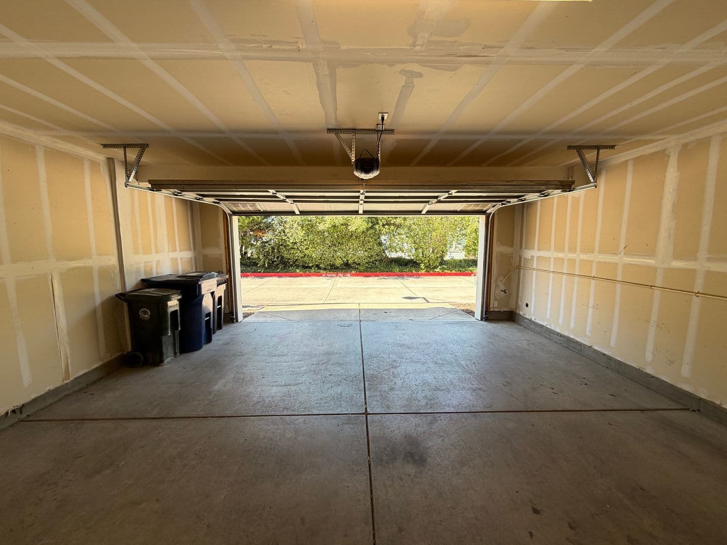 Rancho Cordova Townhome: 10847 Wraysbury Way