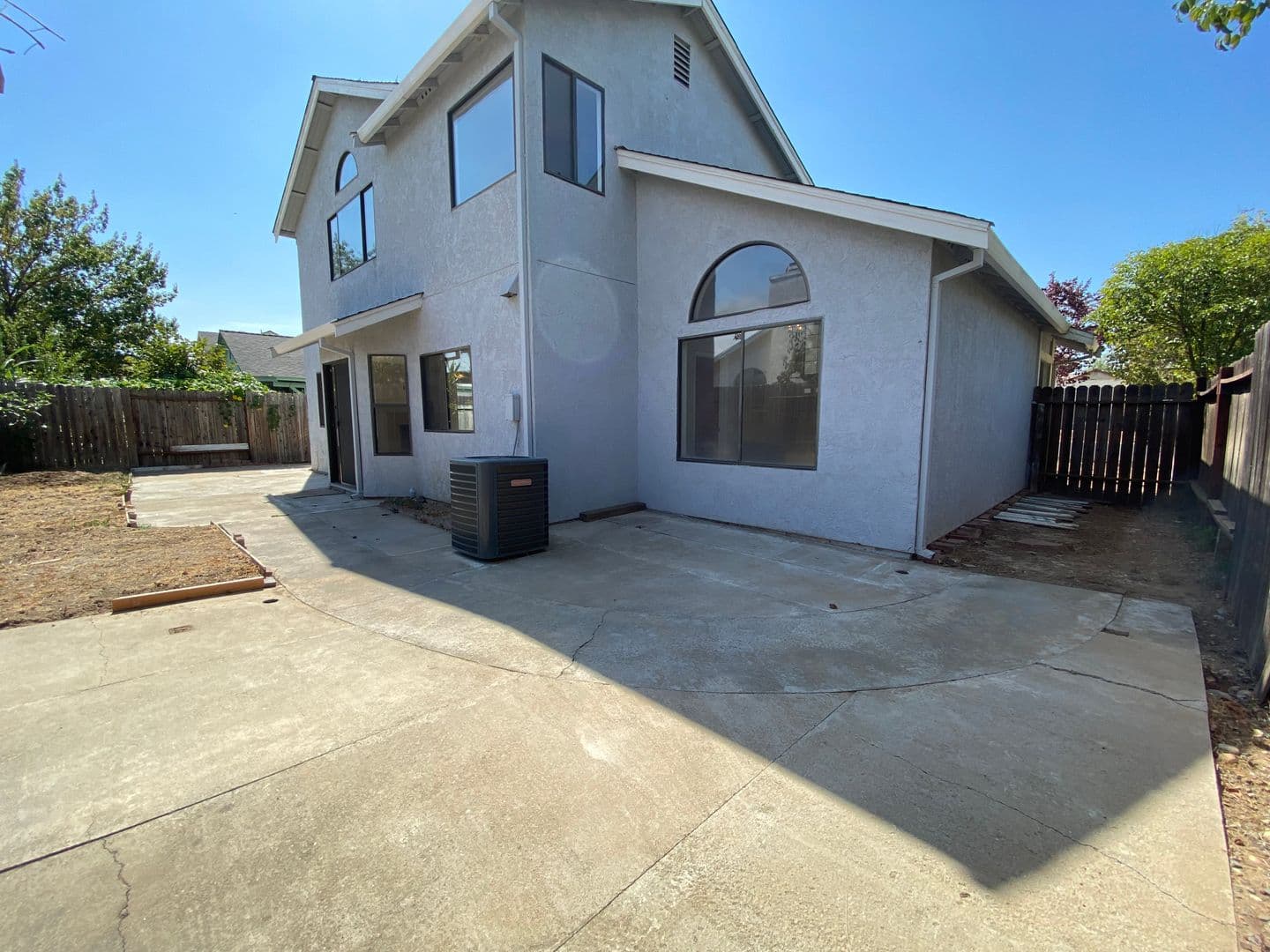 Sacramento House: 8105 Simi Ct